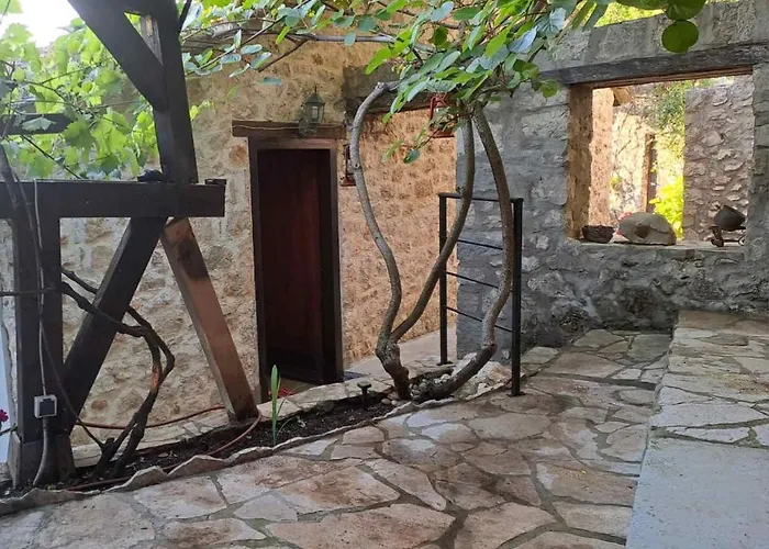 Inn Guest House Pocitelj *