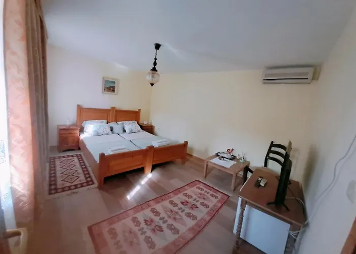 Guest House Pocitelj Inn *